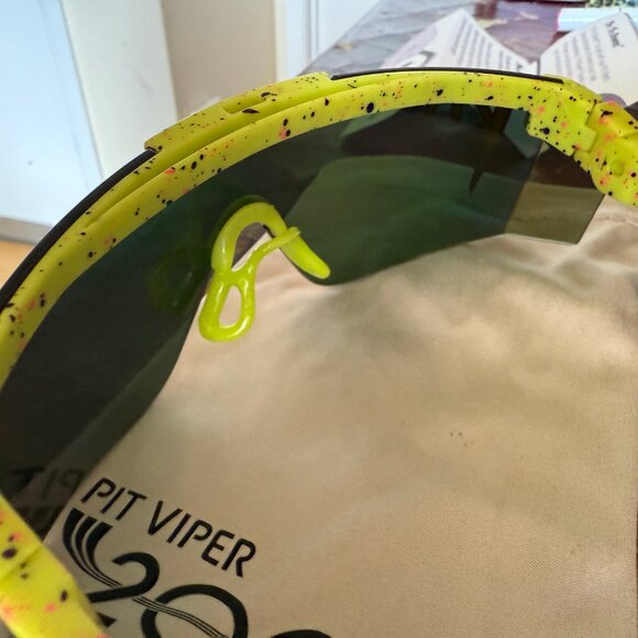 NEW PIT VIPER 2000 SUNGLASSES W/ CASE - Picture 6 of 9
